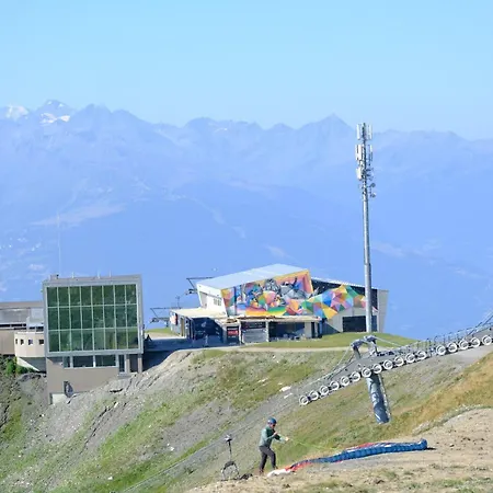 Appartement Spacieux De 4,5 Pieces Avec Vue Sur Les Alpes *