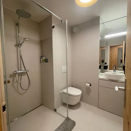 Spacieux De 4,5 Pieces Avec Vue Sur Les Alpes Appartement Crans-Montana