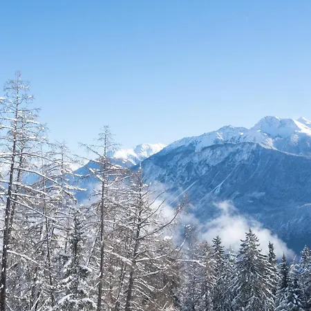 Spacieux De 4,5 Pieces Avec Vue Sur Les Alpes Appartement *